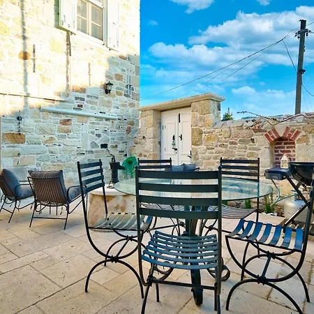 Miniq Homes 105 - Golf, Cinema, Bbq, Center 2br Stone * Foca