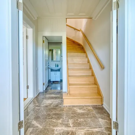 Miniq Homes 105 - Golf, Cinema, Bbq, Center 2br Stone * Foca