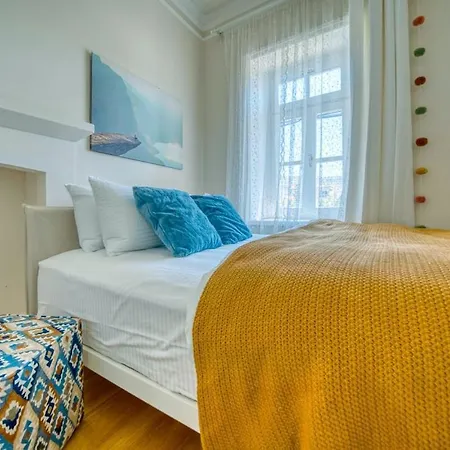Villa Miniq Homes 105 - Golf, Cinema, Bbq, Center 2br Stone