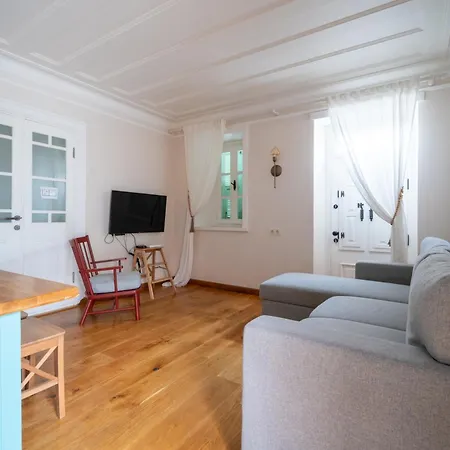 Miniq Homes 105 - Garden Cinema, Bbq, Center 2br Stone Βίλα